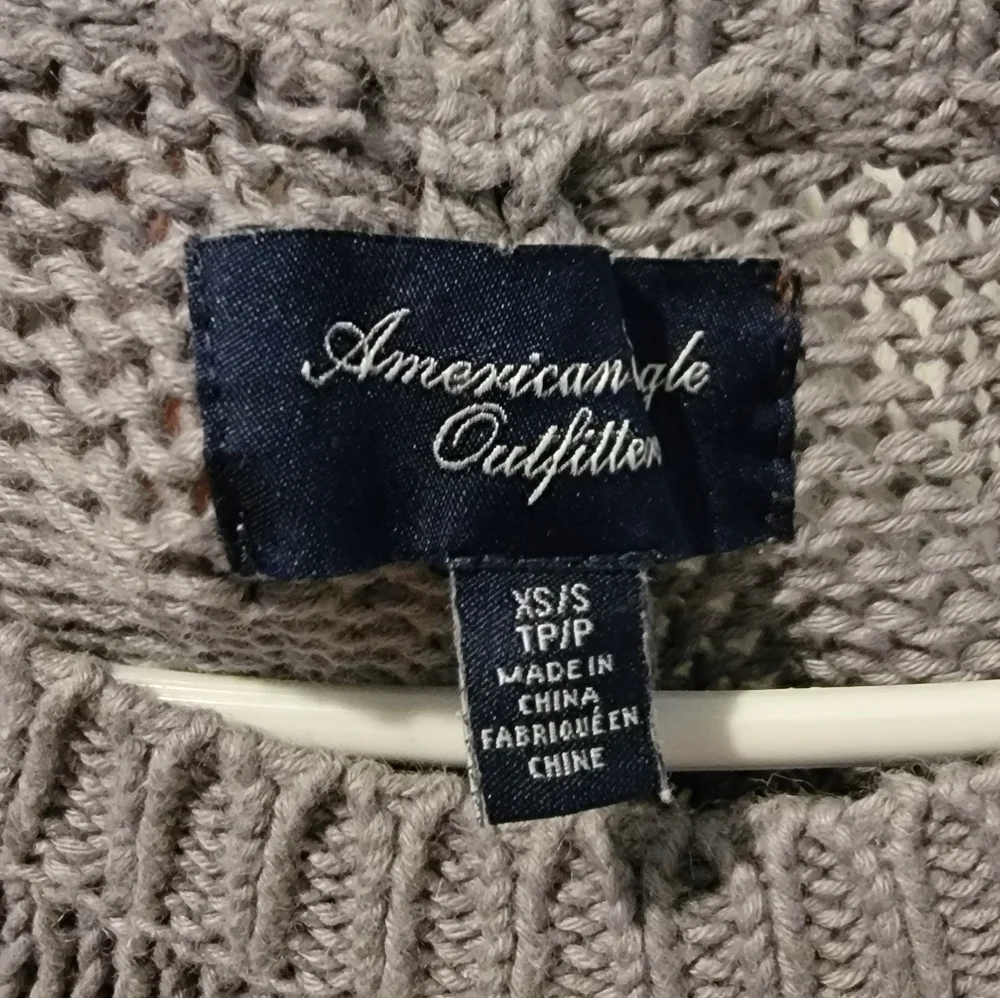American Eagle knit poncho sweater XS/S - Picture 2 of 2